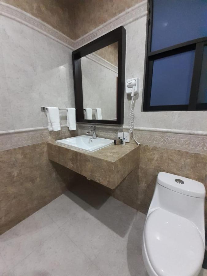 Hotel Candelero Yuriria エクステリア 写真